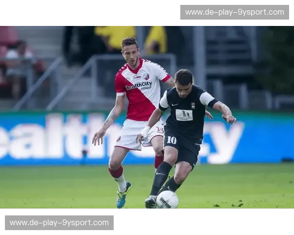 埃因霍温与沃尔夫斯堡：一场激情碰撞，照亮绿茵传奇